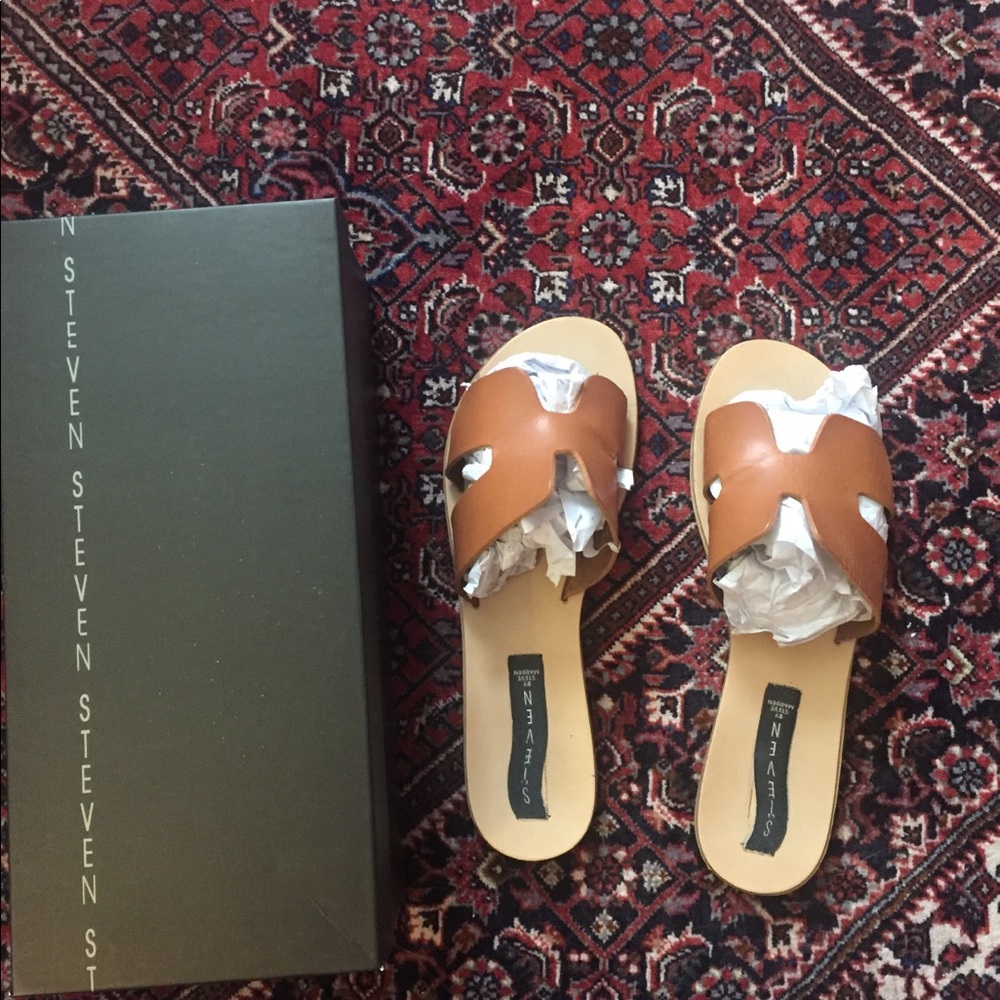 SOLD!!   STEVE by Steve Madden Greece Sandal